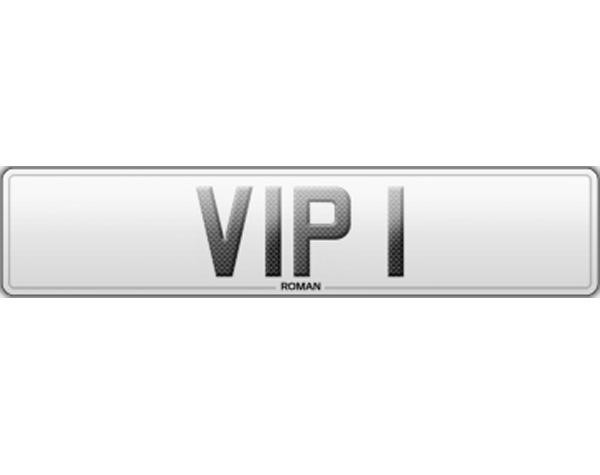 . 9. Biển "VIP 1", giá 444.000 USD, thuộc về Roman Abramovich (Anh, 2006)
